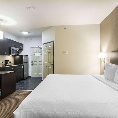 Quality Inn & Suites Thompson Extérieur photo