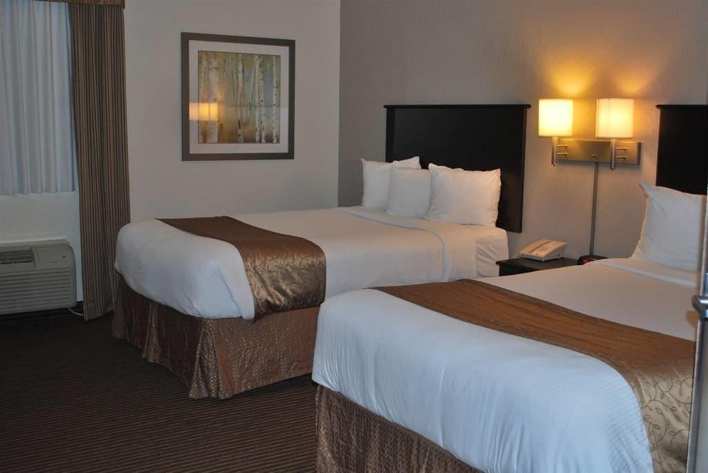 Quality Inn & Suites Thompson Extérieur photo