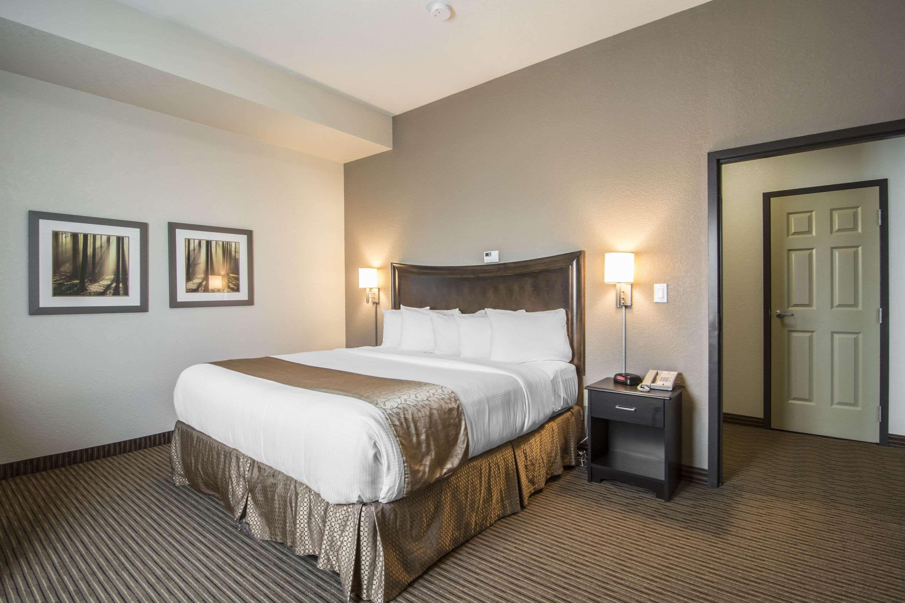 Quality Inn & Suites Thompson Extérieur photo